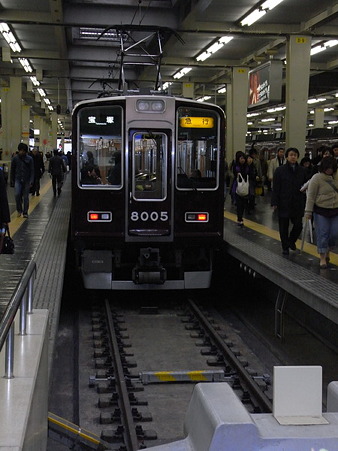 阪急電車(阪急梅田駅)