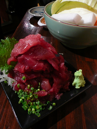 新橋・立ち飲み 竜馬 マグロ中落ち(小) 400円