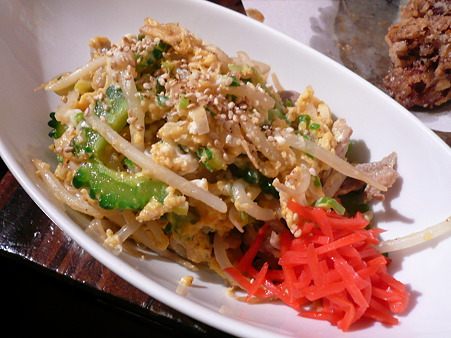 新橋・立ち飲み 竜馬 ゴーヤ豚肉炒め 450円