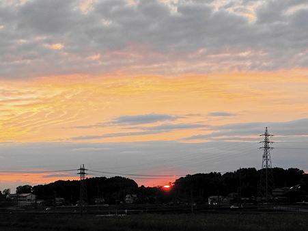 オレンジ色の夕焼け