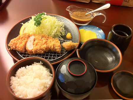とんかつ さんか ロースカツ定食