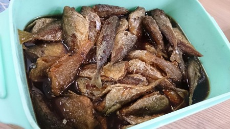 豆アジとネンブツダイとサバゴの南蛮漬け