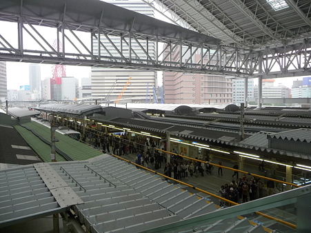 101113-大阪駅 (2)
