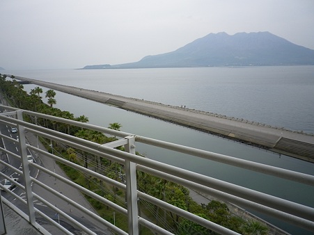 20100505　桜島　鹿児島ホテルバルコニー