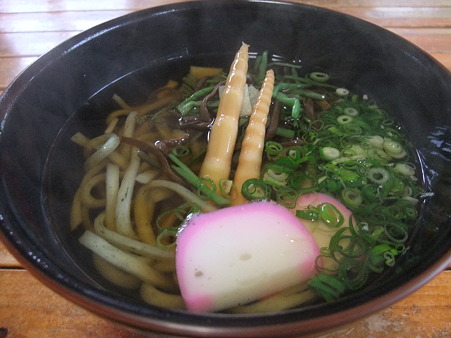 ハチ北よもぎうどん(道の駅・ハチ北【兵庫】)
