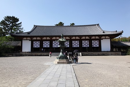 c-110505-150250 法隆寺 大講堂